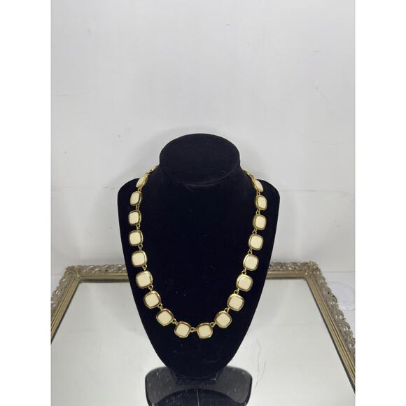 Vintage Reversible Black and White Square Gold Tone Enamel Necklace - Picture 10 of 10